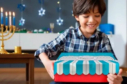 What’s the Best Personalized Hanukkah Gift for 2025? Sugarwish Hanukkah Wishes from $25 Shipped