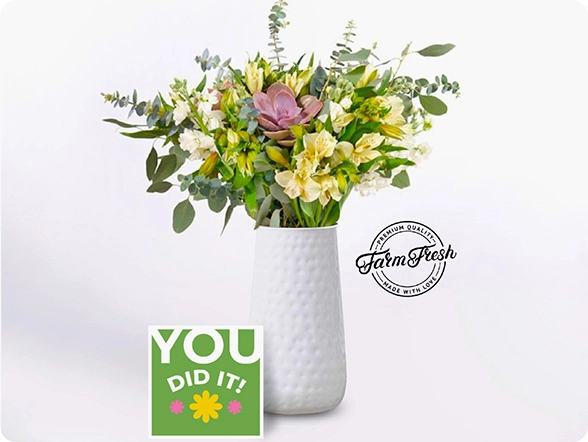 Deluxe flower bouquet in vase