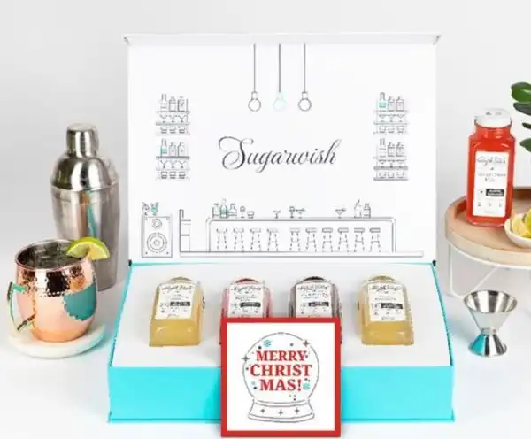 Holiday Cheers gift with drinks