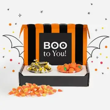 Halloween gift set with candies in a Sugarwish box